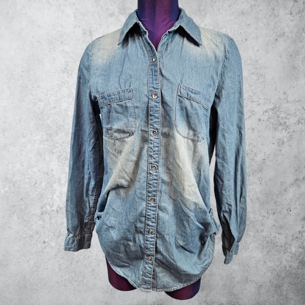 Derek Heart Chambray Denim Button Down Shirt Light Wash Blue Cotton Medium R5